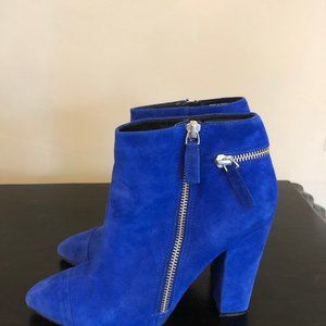 Beautiful Royal Blue booties by Aldo 9 almost like